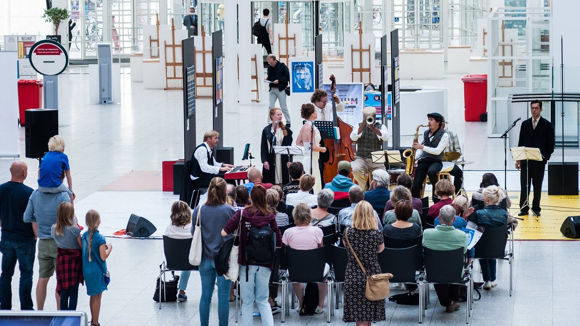 UIT Festival The Hague 2017 - Finissage Stylish Atrium - Photo De Schaapjesfabriek - Tessa Veldhorst