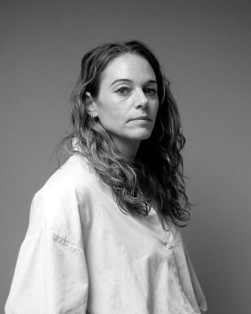 Welcome Home – Fotoproject Henk Warrink. Karin.