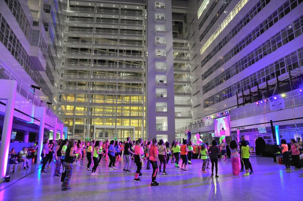 Caribbean Zumba Winter Edition 2026 in het Atrium Den Haag. Fotograaf Nelson Vieira